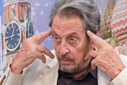 kremlinul saluta vizita la moscova a tatalui lui elon musk e cea mai buna modalitate de a cunoaste rusia 68482c5fdcfab