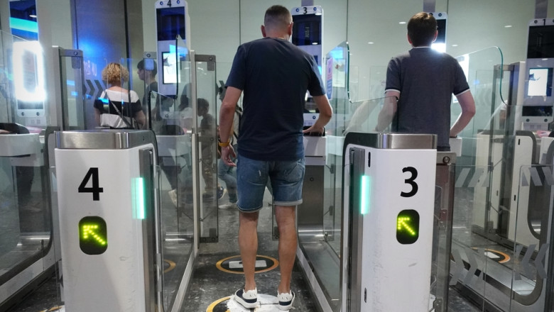 londra face eforturi pentru ca britanicii sa poata folosi portile electronice e gates cand vin in ue 68492d01a99d9