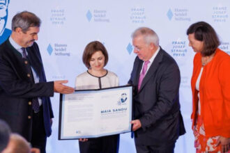 maia sandu a primit in germania premiul franz josef strauss a decis sa doneze suma de bani care insoteste distinctia 6856f3807e0c3