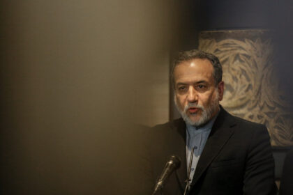 ministrii europeni vor purta vineri la geneva discutii cu iranul pe tema nucleara potrivit unei surse reuters 6853ab7660263