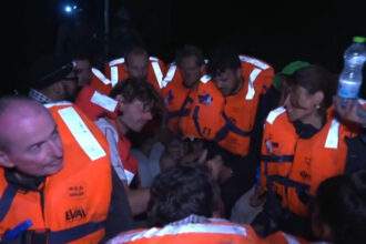 nava umanitara madleen blocata in israel activistii pro palestinieni inclusiv greta thunberg asteapta repatrierea 6847ce9f645a0