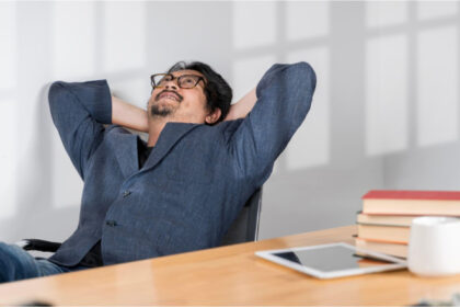 o noua afacere bizara a inflorit in china firme la care te angajezi ca sa te prefaci ca lucrezi masa de pranz este inclusa munca nu 68450c017e3cd