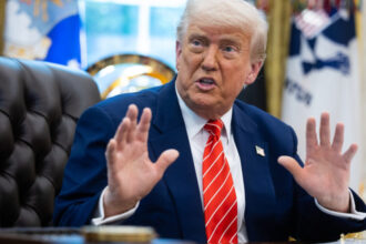 ocde si a revizuit previziunile in urma razboiului comercial declansat de trump comertul e afectat la fel consumul si investitiile 683eb6165e87e