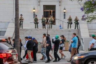 orasele americane se pregatesc pentru noi proteste in timp ce la los angeles a fost decretata stare de urgenta 68499d82f283e