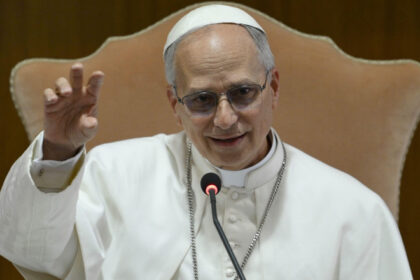 papa leon anunta toleranta zero fata de preotii care comit abuzuri sexuale el elogiaza rolul presei in democratie 6857b505a5805