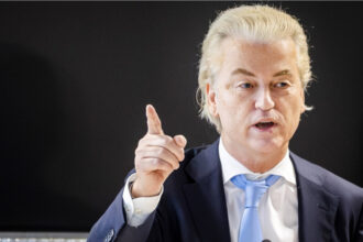 partidul de extrema dreapta condus de geert wilders se retrage din coalitia de guvernare din tarile de jos consecintele deciziei 683eb4f00eadf