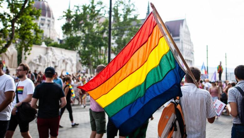 peste 35 000 de manifestanti sunt asteptati la gay pride la budapesta viktor orban i a amenintat pe participanti 685fcf7b88cb4
