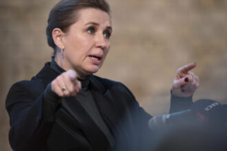 premierul danez vrea sa interzica valul integral si sa desfiinteze salile de rugaciune din scoli dumnezeu trebuie sa cedeze trecerea 6841c3bc9eac4