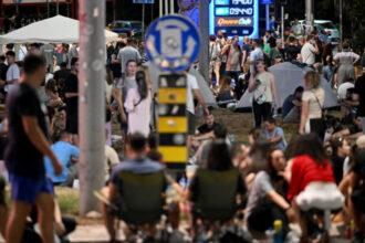 proteste in serbia manifestantii au ridicat baricade in belgrad 686216d61bf44