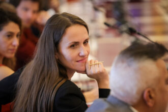 raluca turcan o apara pe oana toiu victima unor atacuri la adresa tinutei sale e un dispret profund fata de femei 685d3dccda8d3