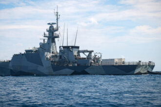 reactia chinei dupa ce o nava britanica a traversat stramtoarea taiwan vom contracara cu fermitate orice amenintare 6854fcc34cefd