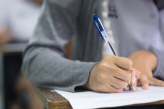 record in franta cel mai tanar candidat la examenul de bacalaureat are 8 ani 68431ea16a816