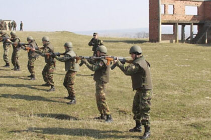 regele spaniei si presedintele romaniei sunt asteptati la centrul de instruire intrunita de la cincu care gazduieste exercitii nato 6847bbe2d8381