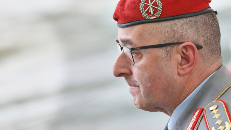 rusia ar putea ataca nato in urmatorii 4 ani avertizeaza seful armatei germane rusia produce anual sute de tancuri 683db8f81dfda