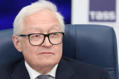 rusia se ofera sa preia excesul de materiale nucleare din iran ca sa ajute sua in disputa cu teheranul 684961c62b7ce