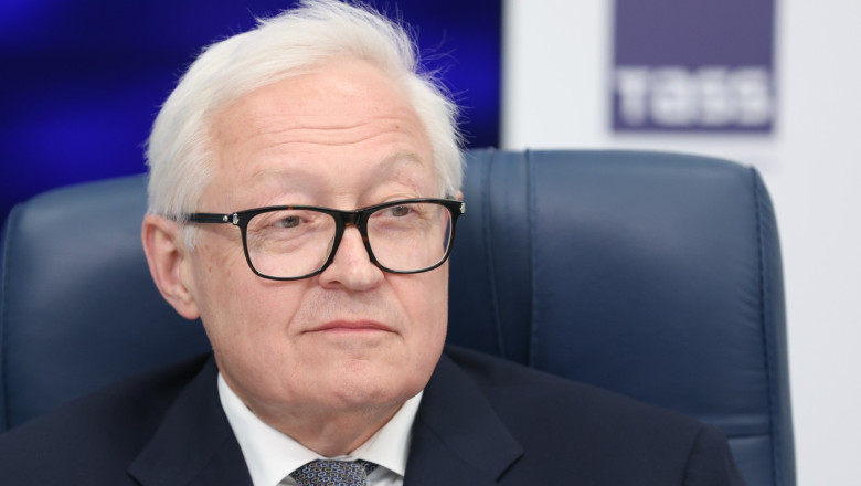 rusia se ofera sa preia excesul de materiale nucleare din iran ca sa ajute sua in disputa cu teheranul 684961c62b7ce