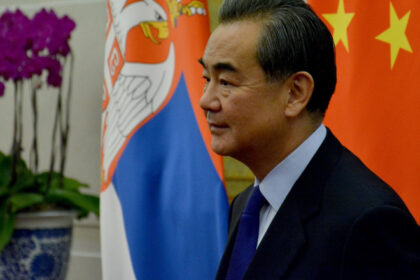 seful diplomatiei chineze viziteaza europa pentru a consolida relatiile in confruntarea cu sua cu cine urmeaza sa se intalneasca 6862367d5e371