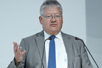 seful serviciului secret german rusia si ar putea trimite omuletii verzi intr o tara nato ucraina nu e decat o etapa 6847f54b7fca0