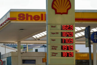 shell ar putea prelua rivalul bp intr o tranzactie de 80 de miliarde de dolari reactia investitorilor 685c4ec59509b