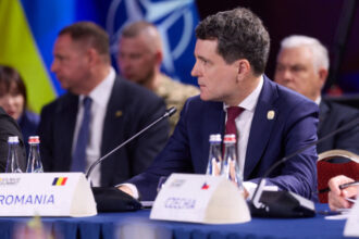 sondaj peste doua treimi din romani vor un rol activ al romaniei in ue si intarirea relatiei cu sua sub presedintia lui nicusor dan 6849380a9959d