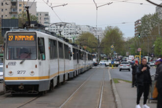 tramvai deraiat pe bulevardul theodor pallady din bucuresti circulatia liniilor 19 27 si 49 este blocata 6841ac146fecb