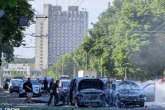 trei ucraineni au fost ucisi si alti 20 raniti dupa ce rusii au bombardat orasul sumi reactia lui volodimir zelenski 683ec7aee34f5