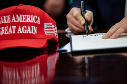 trump nu renunta la planul de a desfiinta departamentul educatiei cerere la curtea suprema 68434b2954fe3