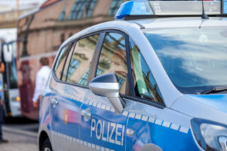 un barbat afgan impuscat mortal dupa ce a atacat un ofiter de politie in germania 685d5d7e89265