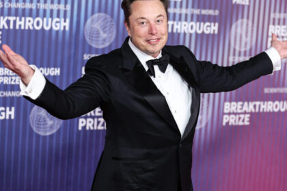 un fost prieten al lui elon musk face dezvaluiri este obsesiv si avid de putere va face totul pentru a se razbuna pe donald trump 68622be6b9800