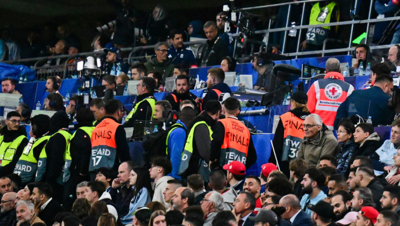 un suporter roman a murit la finala nations league de la munchen a cazut din tribune nu s a mai intamplat asa ceva de 20 de ani 6846c9fcaa0ac