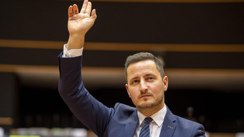 vicepresedintele parlamentului european nicu stefanuta conduce delegatia pe la budapest pride dragostea nu poate fi interzisa 685e8bce95c38