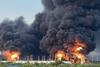 video atac ucrainean cu drone in rusia kievul sustine ca a bombardat cu succes doua aerodromuri militare rusesti 6843ea98141bd