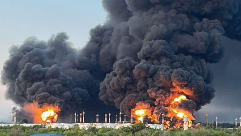 video atac ucrainean cu drone in rusia kievul sustine ca a bombardat cu succes doua aerodromuri militare rusesti 6843ea98141bd