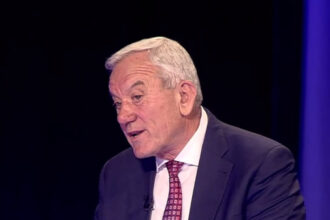 video constantin toma nu cresterea taxelor este solutia am avut o surpriza foarte placuta din partea lui nicusor dan 6856ad1acb24f