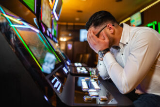 video drama dependentilor de jocuri de noroc marturia unui tanar actor care a reusit sa se vindece pierdeam 5 000 de euro pe noapte 685864ae1100e