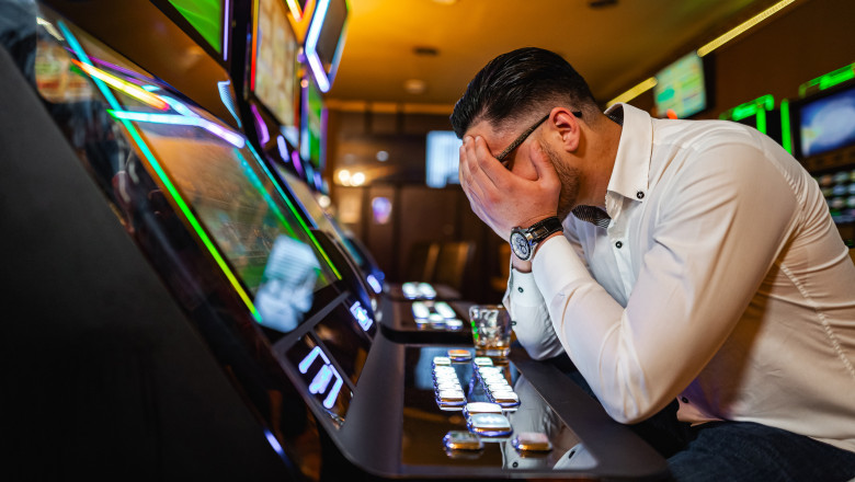 video drama dependentilor de jocuri de noroc marturia unui tanar actor care a reusit sa se vindece pierdeam 5 000 de euro pe noapte 685864ae1100e