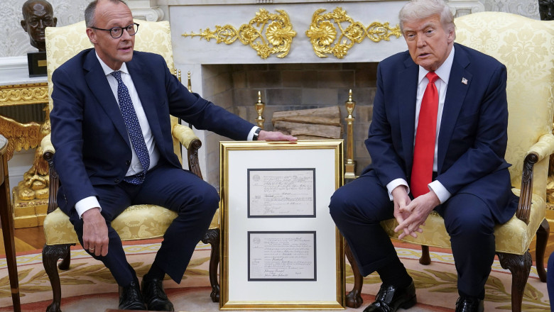 video friedrich merz i a facut cadou lui trump certificatul de nastere al bunicului sau friedrich trump un nume german serios 6841fbff0f5ac