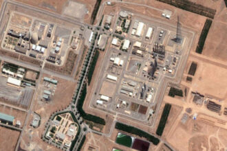 video israelul a bombardat reactorul iranian cu apa grea de la arak ce spun cercetatorii despre pericolul unei scurgeri de radiatii 6853b5cfbc5b7