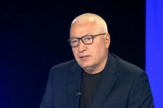 video iulian fota fost consilier prezidential romania se va confrunta in urmatorii ani cu o cursa grea care presupune pericole majore 683c6e7f57bc0