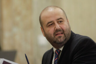 video mihai busuioc a fugit de intrebari privind cv ul sau dupa audierea din senat pentru postul de judecator ccr lucrurile sunt clare 685a857d45b1c