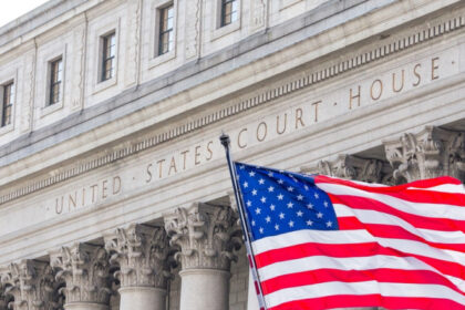 video o victorie uriasa curtea suprema a sua limiteaza puterea judecatorilor de a opri deciziile lui donald trump 685ef8a1957c1