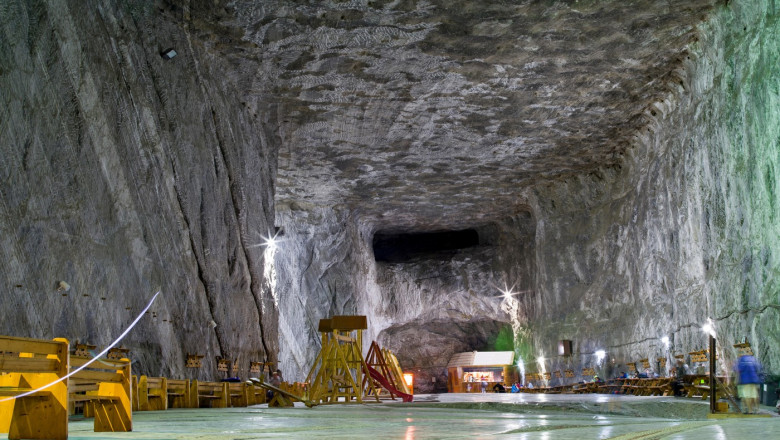 video scenariul pesimist dupa inundarea salinei praid am putea asista la prabusirea tavanului si formarea unui lac cum s a ajuns aici 683d551ea700d