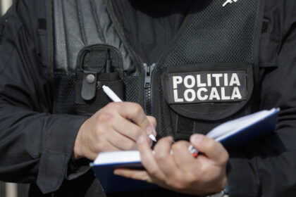 video se anunta concedieri in randul politistilor locali orasul in care mai bine de jumatate dintre agenti ar urma sa plece acasa 685e25ac59262