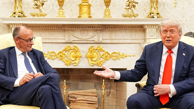 video trump a ras dupa ce cancelarul german merz i a amintit ca azi e aniversarea debarcarii din normandia n a fost o zi buna pentru voi 684268fd6e1ef