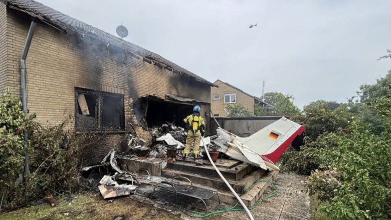 videofoto accident aviatic in germania o aeronava usoara pilotata de o femeie de 71 de ani a lovit o cladire doi morti inclusiv pilotul 683c2e0f87eff