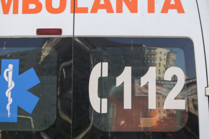 angajat al unui centru de ingrijire din arad retinut dupa ce a lovit un minor cu o bucata de lemn victima a ajuns la spital 688294f44903c