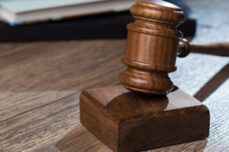 avocat din alba condamnat definitiv la 5 ani si 9 luni de inchisoare pentru inselaciuni imobiliare de 12 milioane de euro 686fe18f858ab