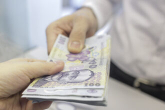 bnr anunta scaderea indicelui robor in functie de care se calculeaza costul creditelor 686f994271f0b