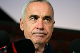 calin georgescu a fost amendat cu 10 000 de euro cine ii cere banii si pentru ce 68779a97094d4