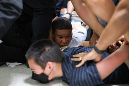 campania administratiei trump contra migrantilor se inteteste solicitantii de azil sunt arestati in urma unor audieri capcana 6879dc85e38e5